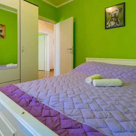 Vukic 2 Apartman *